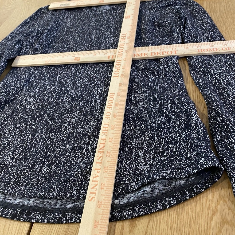 Lululemon Extra Mile Long Sleeve Running Luon Suited Jacquard Black White Size 8 - Picture 11 of 14